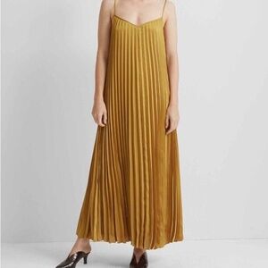 BNWT Club Monaco Chartreuse Pleated Spaghetti Strap Dress